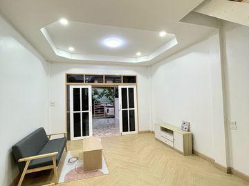 2 Bedroom Townhouse for sale at Grand Village Nakhon Pathom