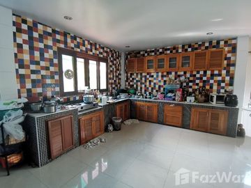 4 Bedroom House for sale in Nakhon Pathom, Nakhon Pathom