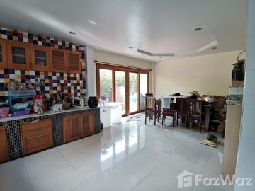 4 Bedroom House for sale in Nakhon Pathom, Nakhon Pathom