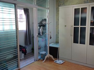3 Bedroom Townhouse for sale at The Roof Cheangwattana