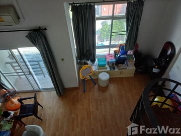 3 Bedroom Townhouse for sale at The Roof Cheangwattana