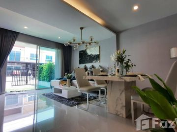 3 Bedroom Townhouse for sale at The Rich Ville Ratchaphruek - Rattanathibet