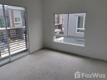 3 Bedroom Townhouse for sale at The Rich Ville Ratchaphruek - Rattanathibet