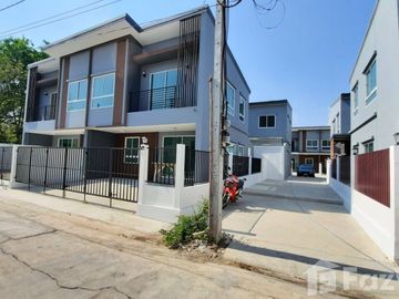 3 Bedroom Townhouse for sale at The Rich Ville Ratchaphruek - Rattanathibet