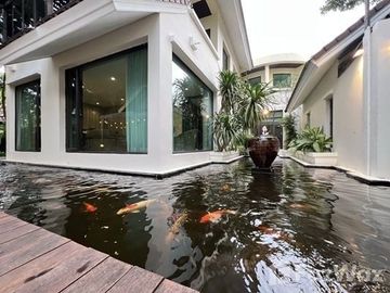 8 Bedroom House for sale in Khlong Sam, Pathum Thani