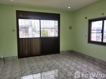 2 Bedroom Townhouse for sale in Bo Phlap, Nakhon Pathom