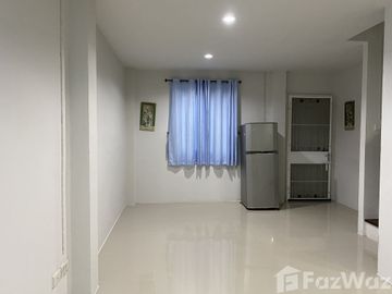 3 Bedroom Townhouse for sale at Baan Montatip 5