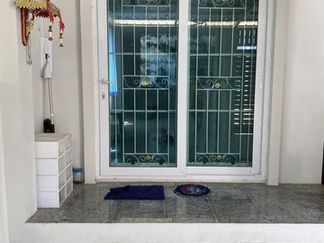 3 Bedroom Townhouse for sale at Baan Montatip 5