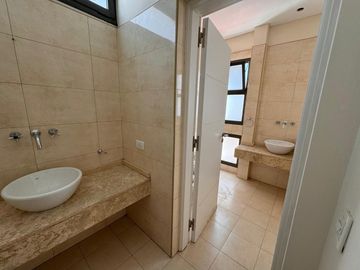 Casa en venta en Barrio La Barraca. Guaymallén