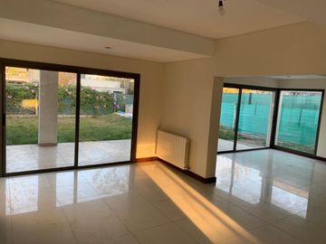 Casa en venta en Barrio La Barraca. Guaymallén
