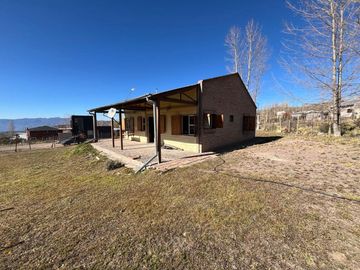 VENTA CASA VALLE DEL SOL, POTRERILLOS, MENDOZA