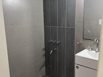 Departamento Tipo Casa en alquiler en Lomas de Zamora Oeste
