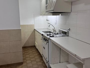 Departamento Tipo Casa en alquiler en Lomas de Zamora Oeste
