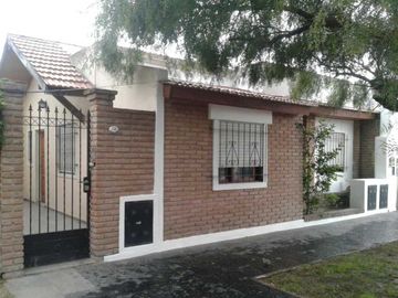 Chalet PH en alquiler en Haedo Sur