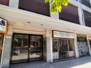 ALQUILER RAMOS MEJIA 4 AMB y DEPENDENCIA c/COCHERA