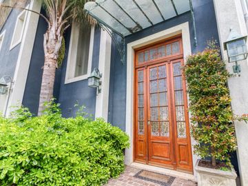 CASA EN VENTA AL AGUA EN NORDELTA