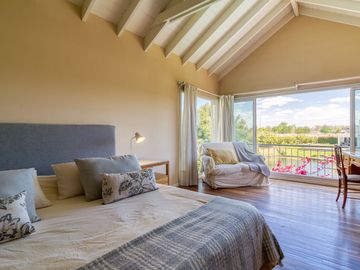 CASA EN VENTA AL AGUA EN NORDELTA