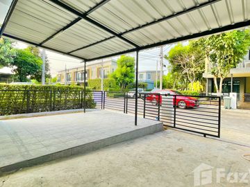 3 Bedroom Townhouse for sale at The Connect Watcharaphon - Phoemsin