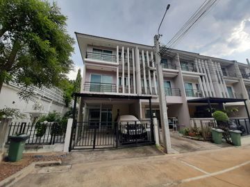 3 Bedroom Townhouse for sale at Vista Park Rama 2