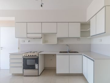 4 AMBIENTES C/DEP 137M2 PISO 20 IMPECABLE TODO LUZ