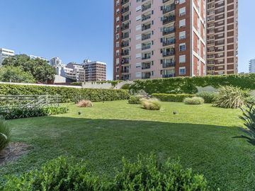 4 AMBIENTES C/DEP 137M2 PISO 20 IMPECABLE TODO LUZ