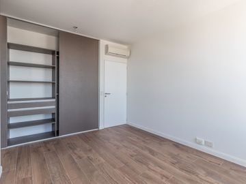 4 AMBIENTES C/DEP 137M2 PISO 20 IMPECABLE TODO LUZ