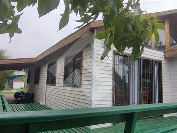 Casa en Venta en Santa Teresita 2444