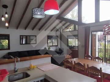 Casa en Venta en Santa Teresita 2444