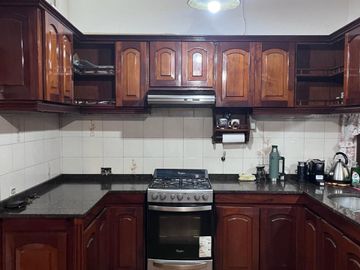 VENTA CASA 3 DORMITORIOS CON QUINCHO ALTO ALBERDI