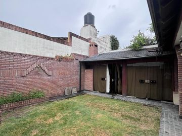 VENTA CASA 3 DORMITORIOS CON QUINCHO ALTO ALBERDI