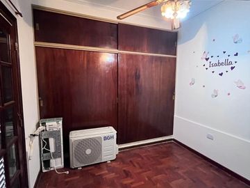 VENTA CASA 3 DORMITORIOS CON QUINCHO ALTO ALBERDI