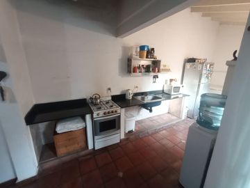CASA QUINTA EN VENTA CON QUINCHO Y PILETA