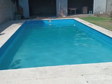 CASA QUINTA EN VENTA CON QUINCHO Y PILETA