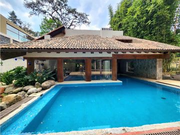 Casa en Venta en Avándaro Valle de Bravo
