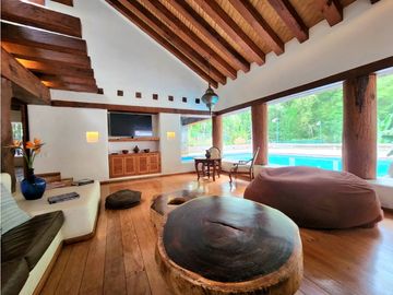 Casa en Venta en Avándaro Valle de Bravo