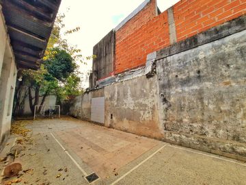 VENTA CASA 7 AMB 400 M2 VALENTIN ALSINA LANÚS