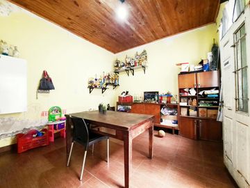 VENTA CASA 7 AMB 400 M2 VALENTIN ALSINA LANÚS