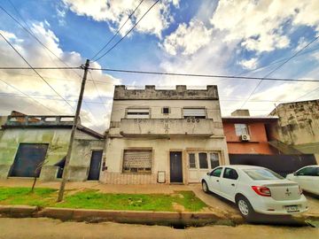 VENTA CASA 7 AMB 400 M2 VALENTIN ALSINA LANÚS