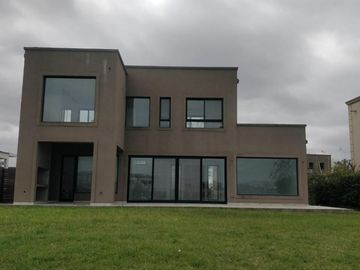 Navarrete Propiedades - Casa en El Canton