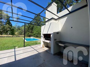 CASA VENTA 4 DORMITORIOS EN MIRALAGOS