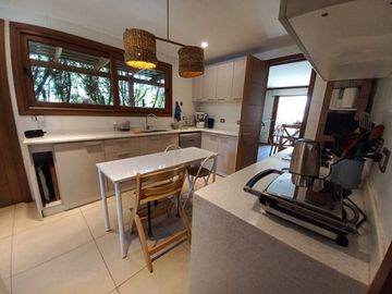 FABULOSA PARCELA CON 2 CASAS CONSTRUIDAS P ROJA, CHICUREO