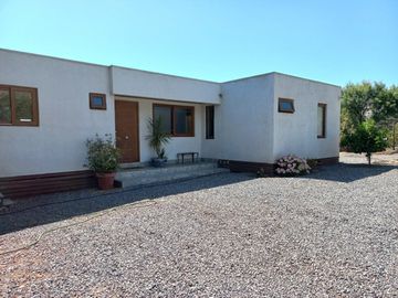 FABULOSA PARCELA CON 2 CASAS CONSTRUIDAS P ROJA, CHICUREO
