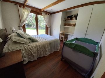 FABULOSA PARCELA CON 2 CASAS CONSTRUIDAS P ROJA, CHICUREO