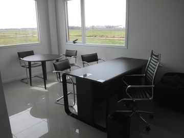 Galpón - Carlos Spegazzini - 2850m2 cubiertos en predio industrial