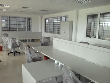 Galpón - Carlos Spegazzini - 2850m2 cubiertos en predio industrial