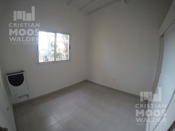 Departamento de 3 ambientes en venta en  Jardines de Escobar