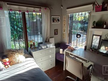 Casa en Ingeniero Maschwitz Deasrrollada en planta y media con muy amplio parque y piscina
