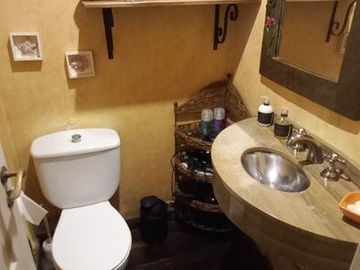 Casa en Ingeniero Maschwitz Deasrrollada en planta y media con muy amplio parque y piscina