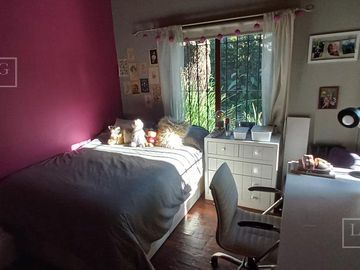 Casa en Ingeniero Maschwitz Deasrrollada en planta y media con muy amplio parque y piscina