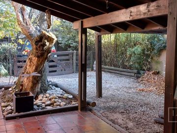 Casa en Ingeniero Maschwitz Deasrrollada en planta y media con muy amplio parque y piscina
